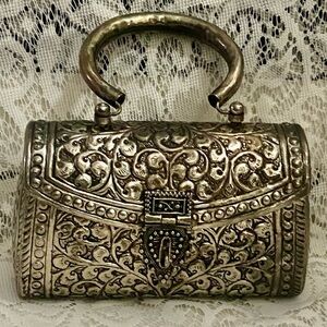 Vintage, Embossed Silver Scrollwork Boxy Metal Purse Satchel 7in x 4.5in x 3in